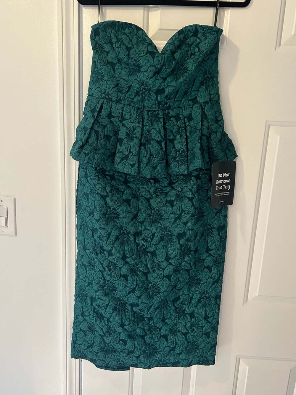 NWT Lulus Strapless Peplum Jacquard Midi Dress Size L Green Floral